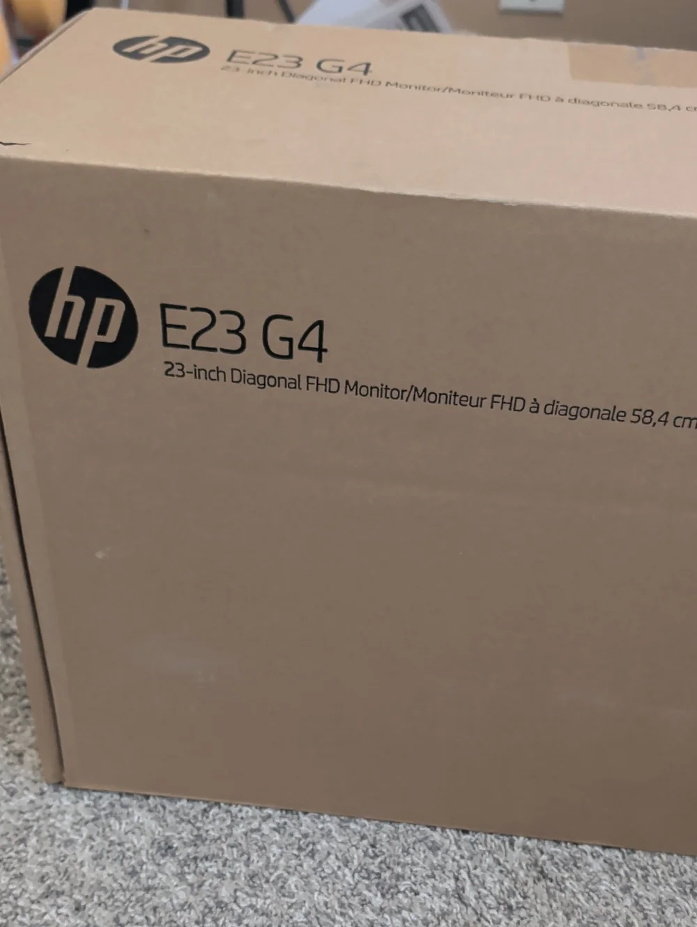 HP Black UltraWide Computer Monitor - Sleek Bezel E24 G4 NWT
